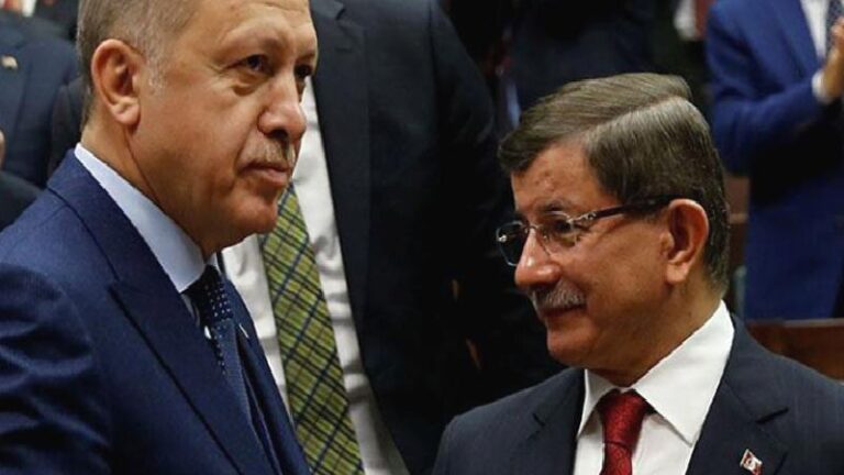 Davutoğlu’ndan Erdoğan’a Trump önerisi: “Gazze ateşkesi olmadan ABD ile herhangi bir ticari anlaşma yapmayacağım” deyin!