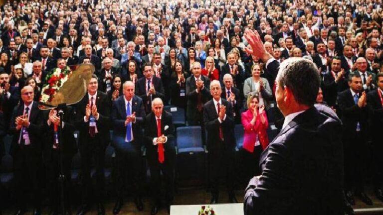 Ekrem İmamoğlu: CHP’yi parçalamak isteyenler kaybetti!