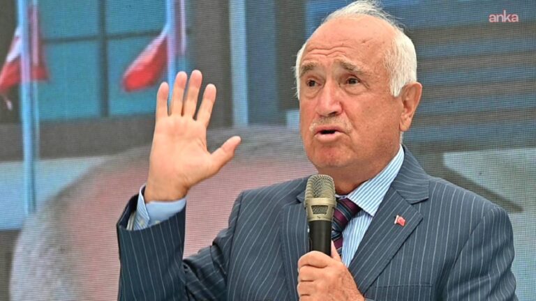 Eski TBMM Başkanı Cemil Çiçek: Yerli, yersiz Cumhuriyet tartışmalarını bu ülke için sıkıntılı bulurum, sorunlu bulurum