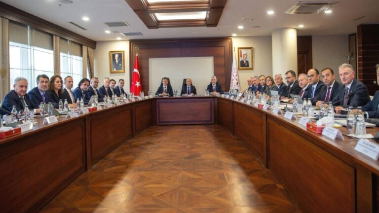 Gıda ve Tarımsal Ürün Piyasaları Komitesi toplandı: Fiyat istikrarına yönelik tedbirler ile gıda ve tarımsal ürün piyasaları görüşüldü