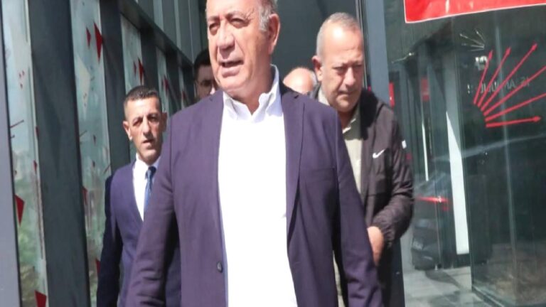 Gürsel Tekin’den “AKP” iddiasına: Böyle bir temas çıkarsınlar kendimi Taksim Meydanı’nda asarım