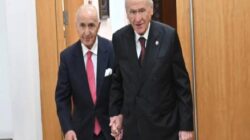 Hikmet Çetin anlattı: Bahçeli, “Türkiye’nin hukuk dışına çıktığı” eleştirisine “Bu işi bir an evvel bitirin diyorum, Feti Yıldız ilgileniyor” yanıtını vermiş