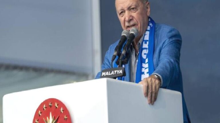 İbrahim Kiras: Siyasi problemlerin çözümü siyasetin içinde bulunmak durumunda