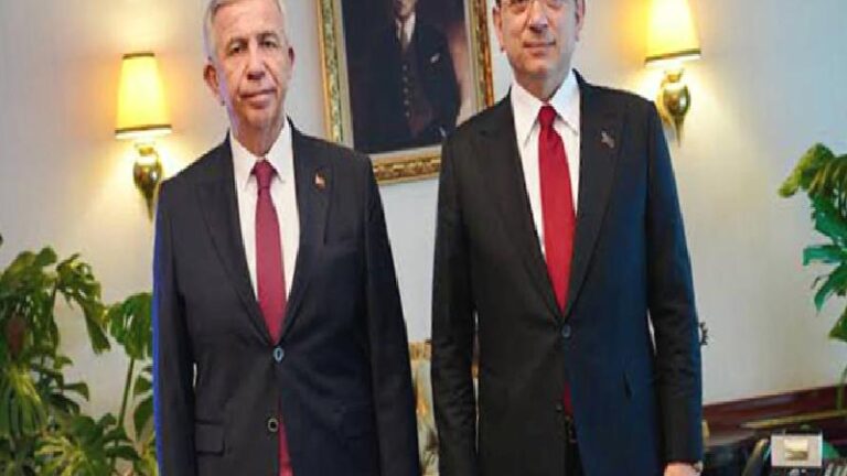 İmamoğlu’ndan ABB operasyonuna ilk tepki: Mansur Yavaş Başkanımızın her zaman olduğu gibi bugün de yanındayız
