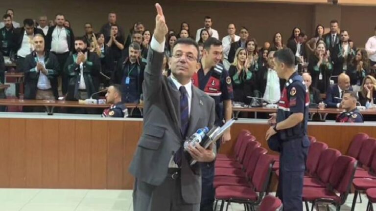 İmamoğlu’ndan mesaj: ‘Dönen dönsün, ben dönmezem yolumdan’