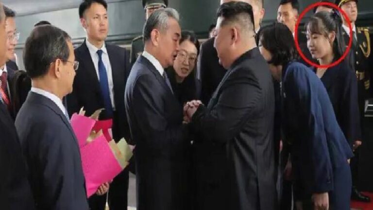 Kuzey Kore lideri Kim Jong Un, halefi olması beklenen kızını dünyaya tanıttı