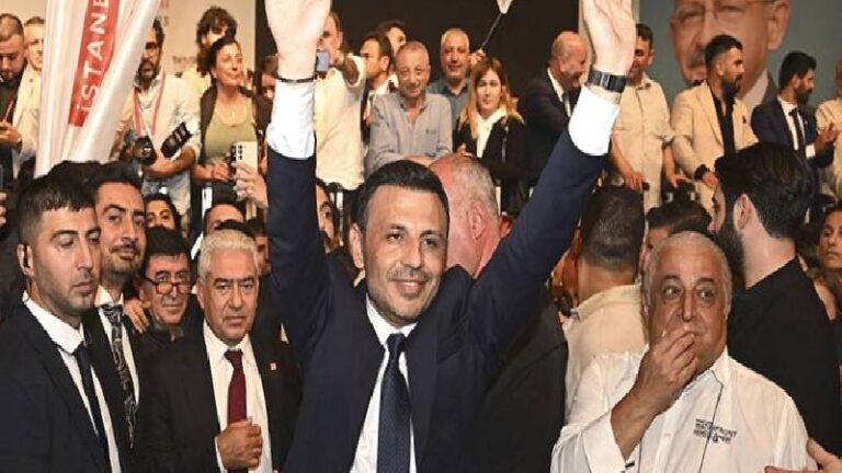 Mülkiyeliler Birliği ve İstanbul Siyasal Bilgiler Fakültesi Mezunlar Derneği’nden CHP İstanbul İl Başkanlığı’na kayyım atanmasına tepki