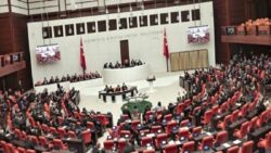 Nefes yazarı Saraç: Kardeşim biz sizi zorla mı vekil seçtik?