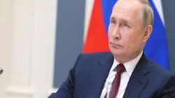 Putin’den Zelenskiy’e Moskova’da görüşme daveti