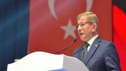 Ahmet Davutoğlu’ndan 7 Ekim “Aksa Tufanı” mesajı: Gazze yıkılırken insanlık vicdanı dimdik ayağa kalktı