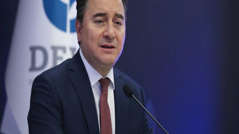 Ali Babacan’dan “ekonomi yönetiminin başına getirileceği” iddialarına yanıt