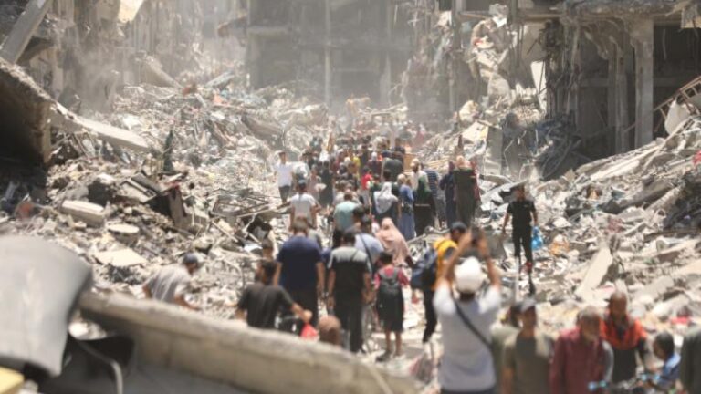 Gazze’de ameliyat hemşiresi olarak çalışan İman Uygun: Aileler ve çocuklar tamamen ortadan kaldırıldı
