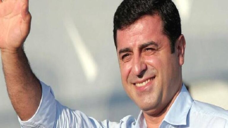 Gözler 8 Ekim’de, avukatları başvuru yaptı; Selahattin Demirtaş tahliye edilecek mi?