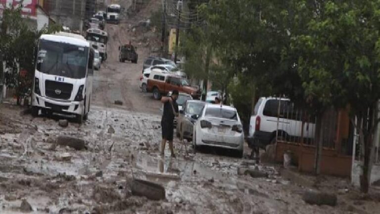 Meksika’da şiddetli yağışlar nedeniyle 42 kişi hayatını kaybetti, 27 kişi kayboldu