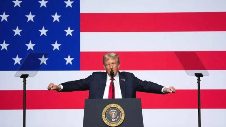 Trump, topladığı Amerikalı generallere seslendi: ‘Sözlerimi beğenmeyenin rütbesi gider’
