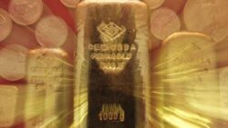 Altında ivme yukarı