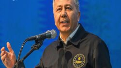 Bakan Yerlikaya: Yaka kamerasının ardından “Sen benim kim olduğumu biliyor musun?” sorusu yüzde 90 azaldı