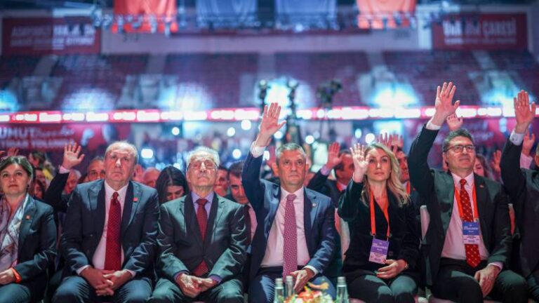 CHP’nin 39’uncu Olağan Kurultayı | PM’nin 80 kişiye çıkarılması ve gölge kabinenin Cumhurbaşkanlığı Aday Ofisi’ne bağlanması onaylandı