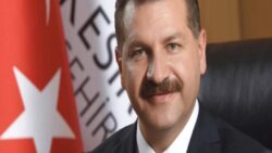 Eski AKP’li başkan seçimden bir ay önce yüz milyonlarca liralık çiçek aldı!