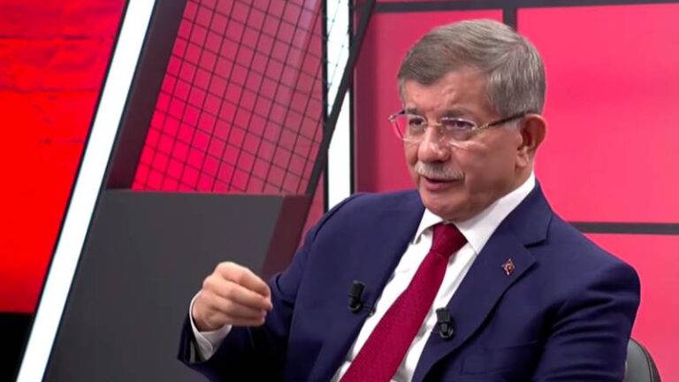 Davutoğlu: İttifak oluşturmak isteyen kim varsa iş birliği yapmaya hazırız