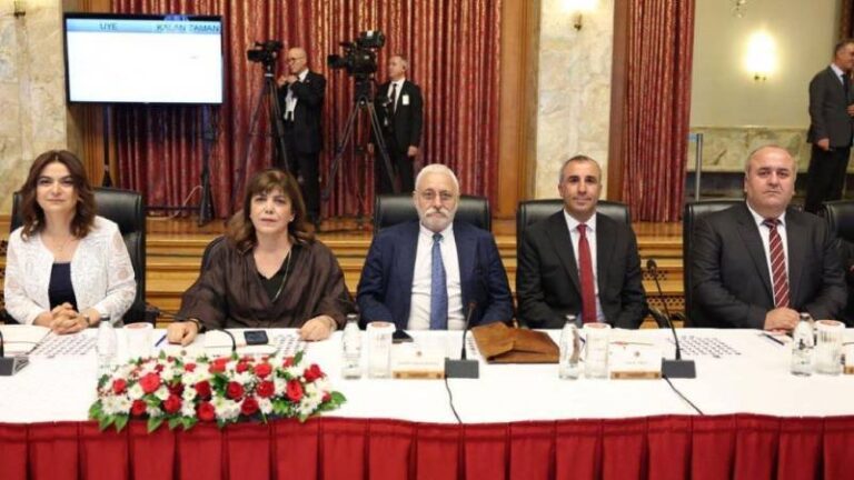 DEM Parti’den 99 sayfalık süreç raporu: Öcalan’a fiziki özgürlük ve “suç işleyen-işlemeyen” ayrımı yapılmaması talebi
