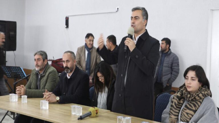 Görevden alınan Van Büyükşehir Belediye Eş Başkanı Zeydan: Van halkı 10 aydır kayyıma karşı iradesine sahip çıkıyor