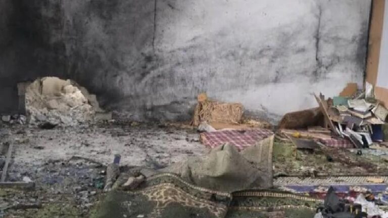 Humus’taki cami saldırısını, HTŞ’den ayrılanların kurduğu Ensar-ı Sünnet Tugayları üstlendi
