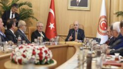 Numan Kurtulmuş, çözüm süreci kapsamında eski milletvekilleriyle görüştü: Bu iş artık geri dönüşü olmayan bir yola girdi