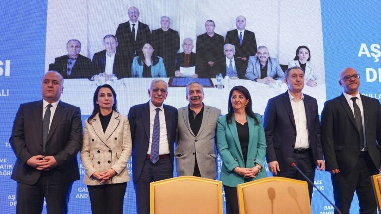 Öcalan: Bize düşen barışla yeni bir dönemin kapısını aralamaktır