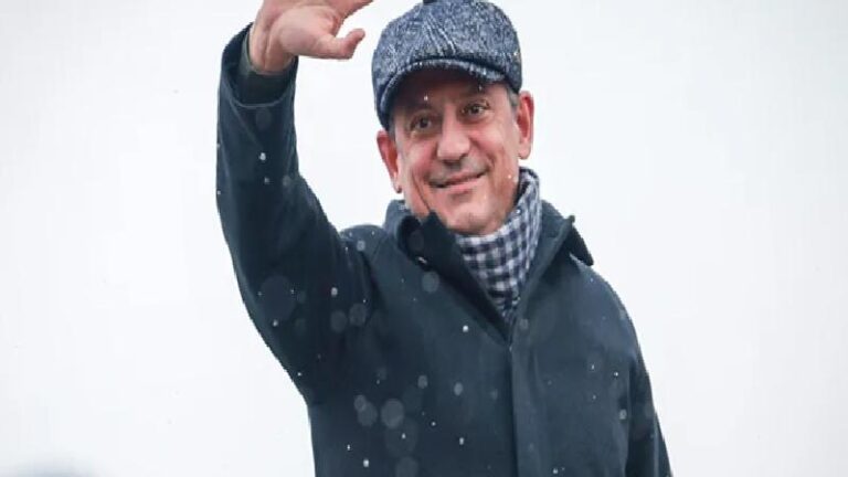 CHP’nin TBMM kapalı grup toplantısında Özel’den milletvekillerine mesaj: Yarın seçim olacakmış gibi daha çok sahada olmamız gerekiyor