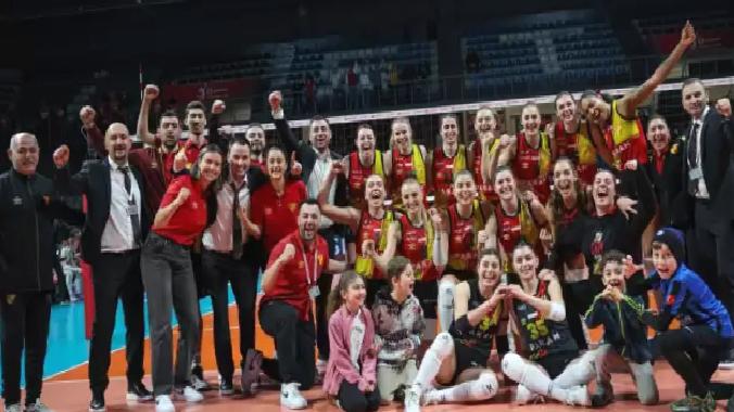 Karar Göztepe’den! Türk Hava Yolları’nı devirdiSultanlar Ligi’n