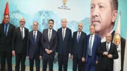 AKP Kayapınar ve Çınar ilçe başkanları görevden alındı