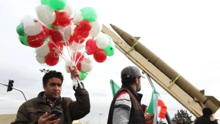 BBC’nin Tahran izlenimleri: ‘Devrim mitingleri, isyanın gölgesinde kaldı’