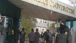 Boğaziçi mezunlarından Erdoğan’ın ziyaretine ilişkin bildiri: Özerk ve özgür üniversite talebimizden vazgeçmeyecek, bize dayatılmak istenen karanlığı kabul etmeyeceğiz
