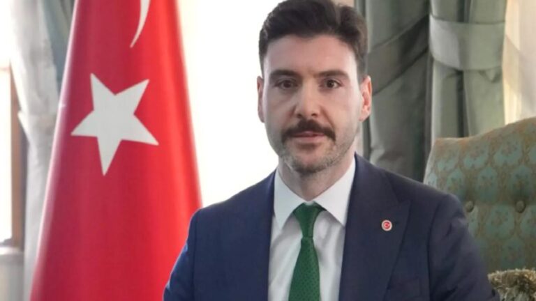 Mustafa Çiftçi’nin İçişleri Bakanı olmasının ardından MEB Özel Kalem Müdür Yardımcısı Mustafa Gök, İçişleri Bakanlığı Özel Kalem Müdürü oldu