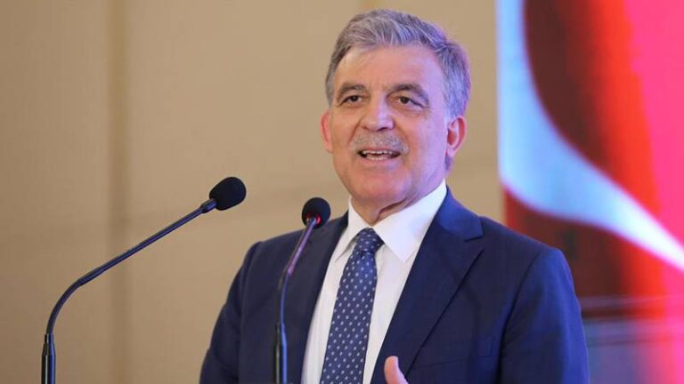 11. Cumhurbaşkanı Abdullah Gül: Bu karanlık günlerin son bulması duasıyla barış diliyorum