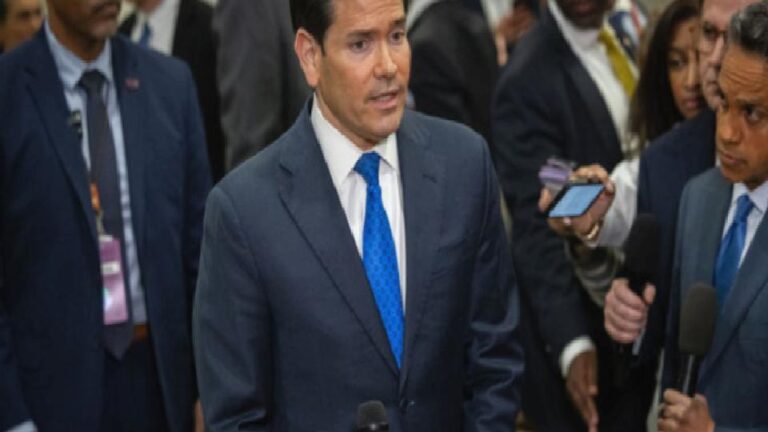 ABD Dışişleri Bakanı: Hürmüz Boğazı yeniden açılacak