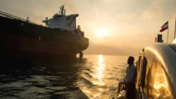 ABD-İsrail ile savaşan İran’ın petrol gelirleri arttı