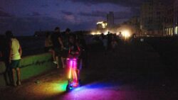 Ambargo altındaki Küba’da ülke genelinde elektrik kesintisi