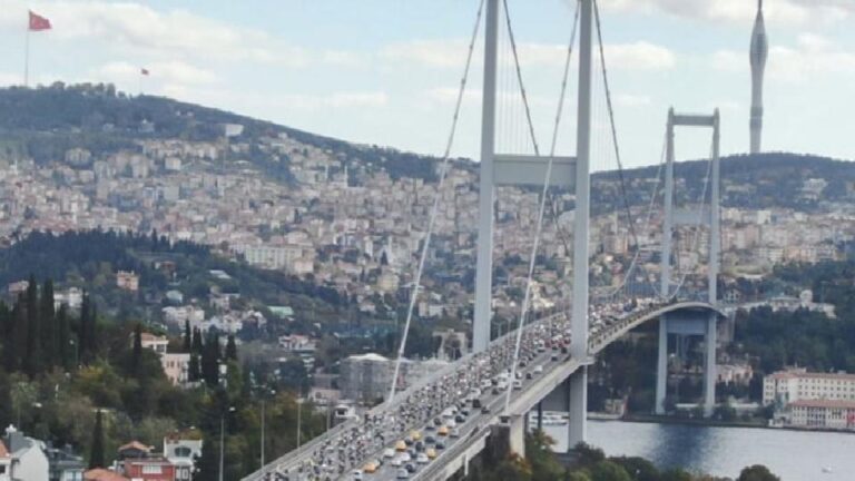 Bayramda otoyol, köprü ve toplu taşıma ücretsiz