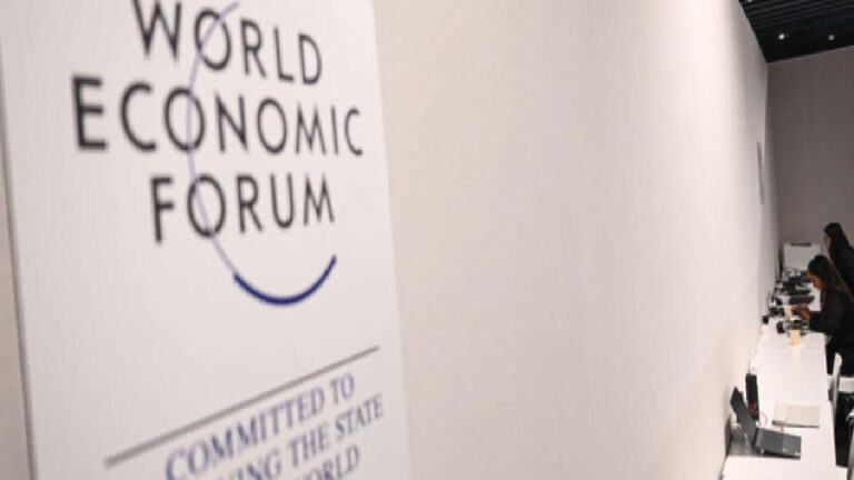 Dünya Ekonomik Forumu Suudi Arabistan’daki konferansını erteledi