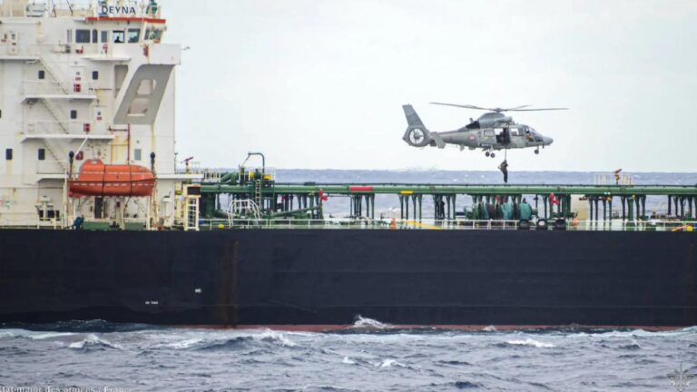 Fransa Donanması, Akdeniz’de “gölge filo”ya ait gemiye el koydu