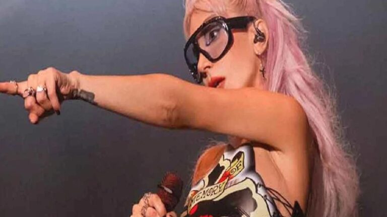 Hande Yener’e “zıplamayan Tayyipçi” sloganı soruşturması