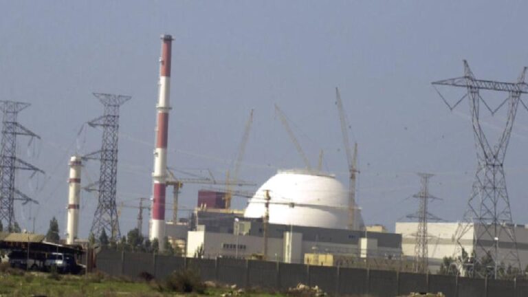 İran’da Buşehr Nükleer Santrali’ne saldırı düzenlendi