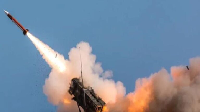 İran’ın misilleme saldırıları sürüyor: BAE ve İsrail füzelerle hedef alındı