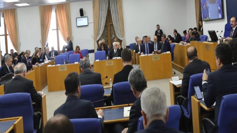 Kripto varlıkların vergilendirilmesi ve bedelli askerlik tutarının arttırılmasını öngören kanun teklifi TBMM Plan ve Bütçe Komisyonu’nda kabul edildi