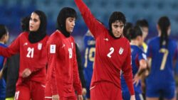 Maçta milli marşı söylemeyi reddetmişlerdi: Avustralya, İran Kadın Milli Futbol Takımı’ndan beş kişinin sığınma talebini kabul etti