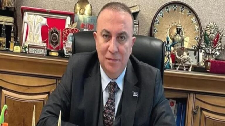 MHP’li İzzet Ulvi Yönter’den dikkat çeken paylaşım: MHP’ye sızan ajan seni her cihetten izliyoruz, alçak!