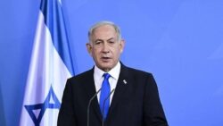 Öldüğü iddia edilen Netanyahu basın toplantısı düzenledi: “Hayattayım, sizler de tanıklarısınız”