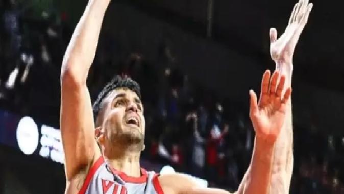 Ömer Faruk Yurtseven yeni takımıyla çıktığı ilk maçta şov yaptı